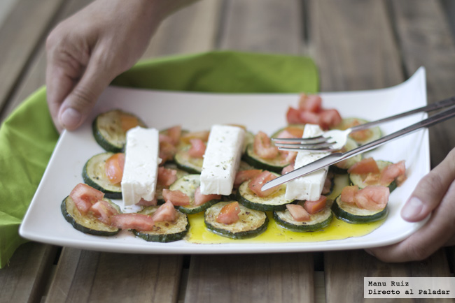 Ensalada Templada Calabacin, Tomate y Queso Feta